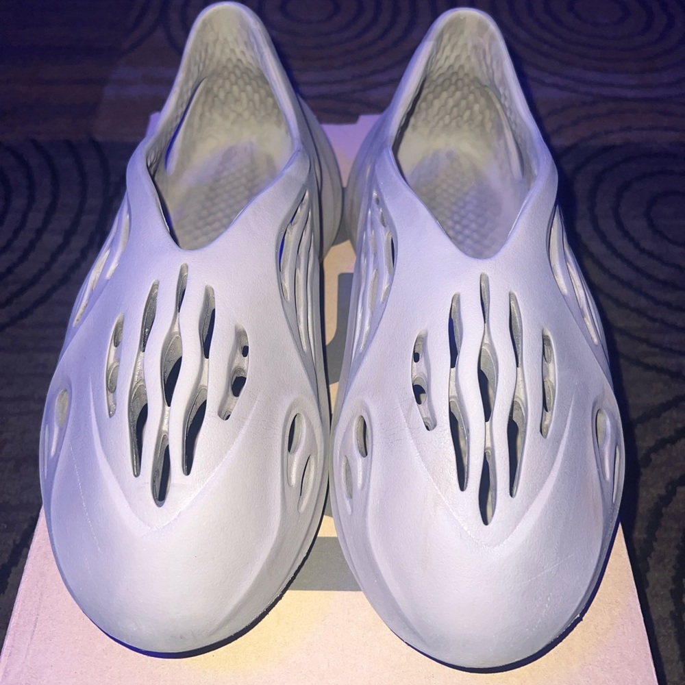 Adidas Yeezy Foam Runner Stone Sage